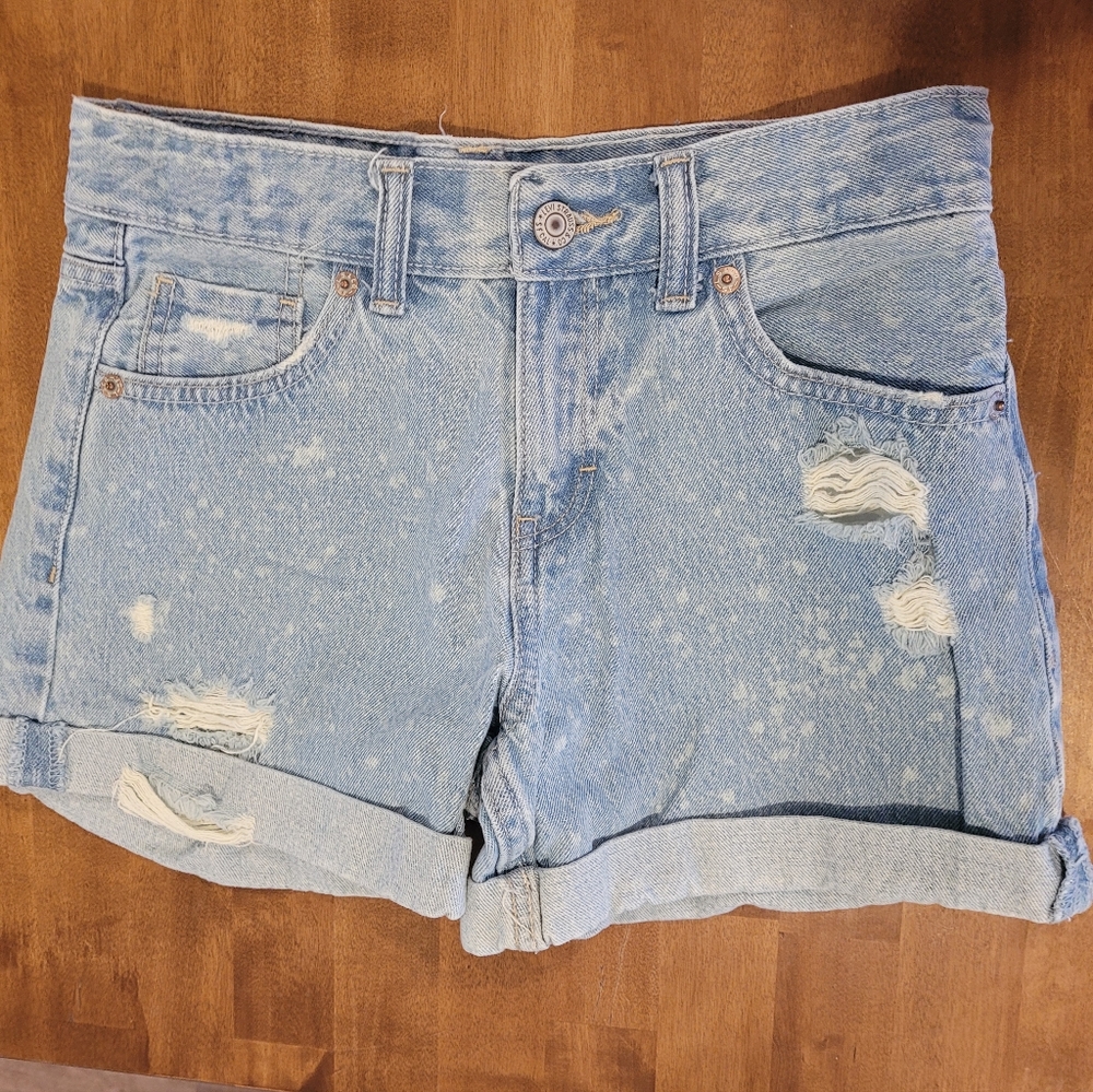 Levi Jean Shorts